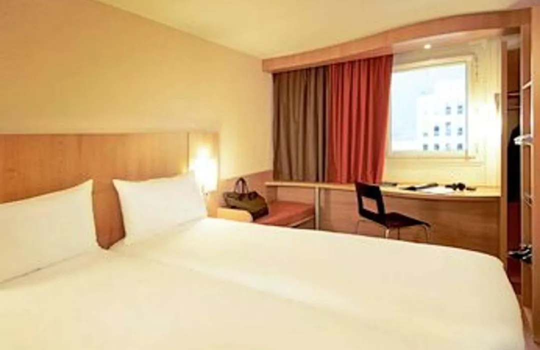 Ibis Montauban-1