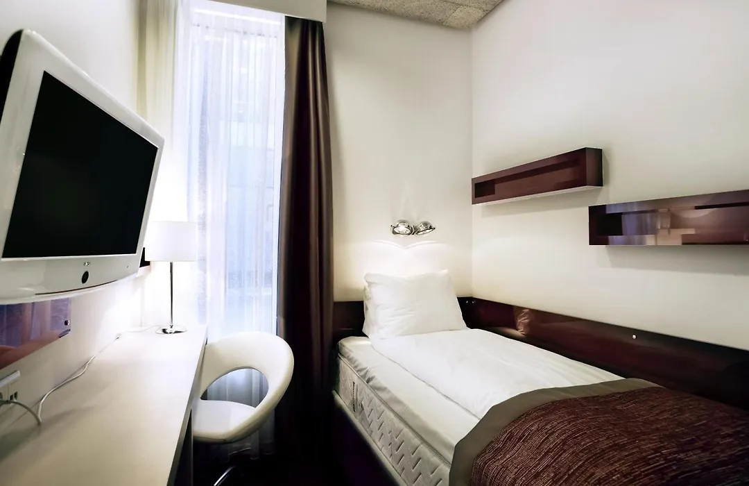 Ibis Styles Stockholm Odenplan-1