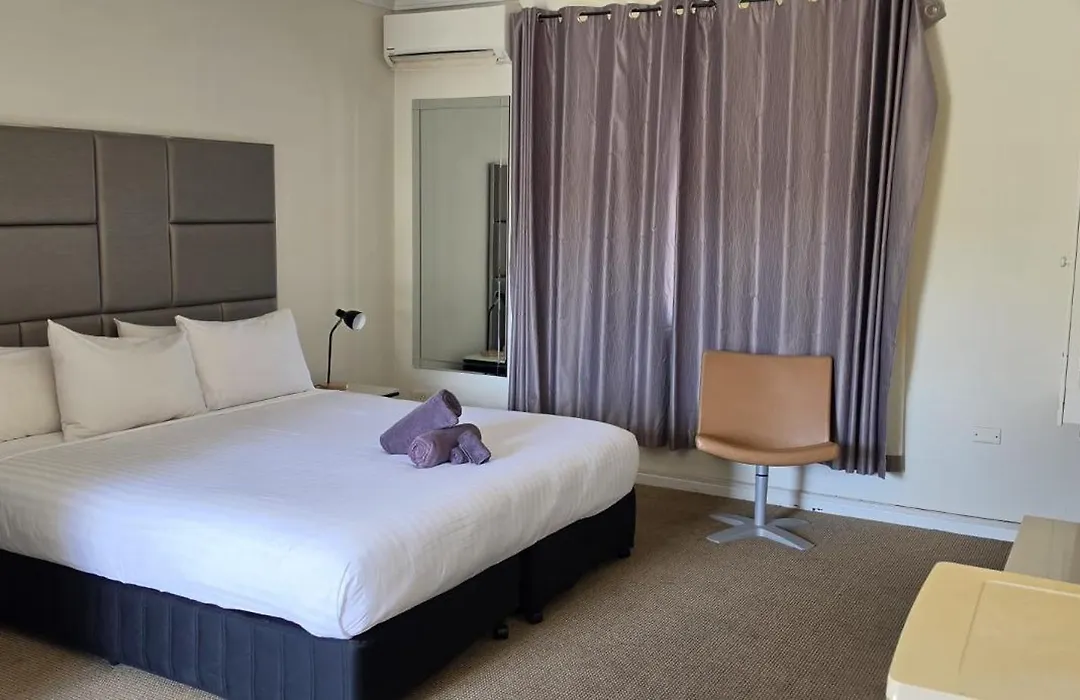 Hamilton Hume Motor Inn-1