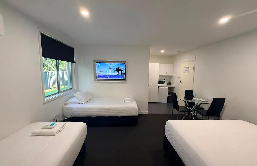 The Esplanade Motel-1