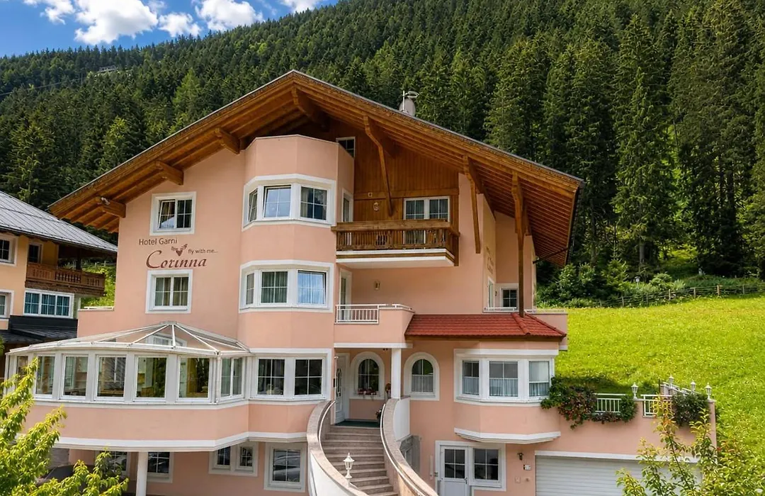Hotel Garni Corinna-1
