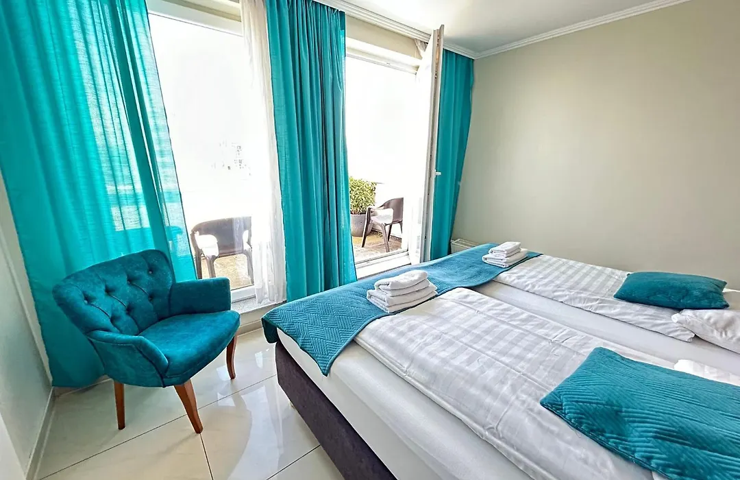 Hotel Cara Vita Cologne-1