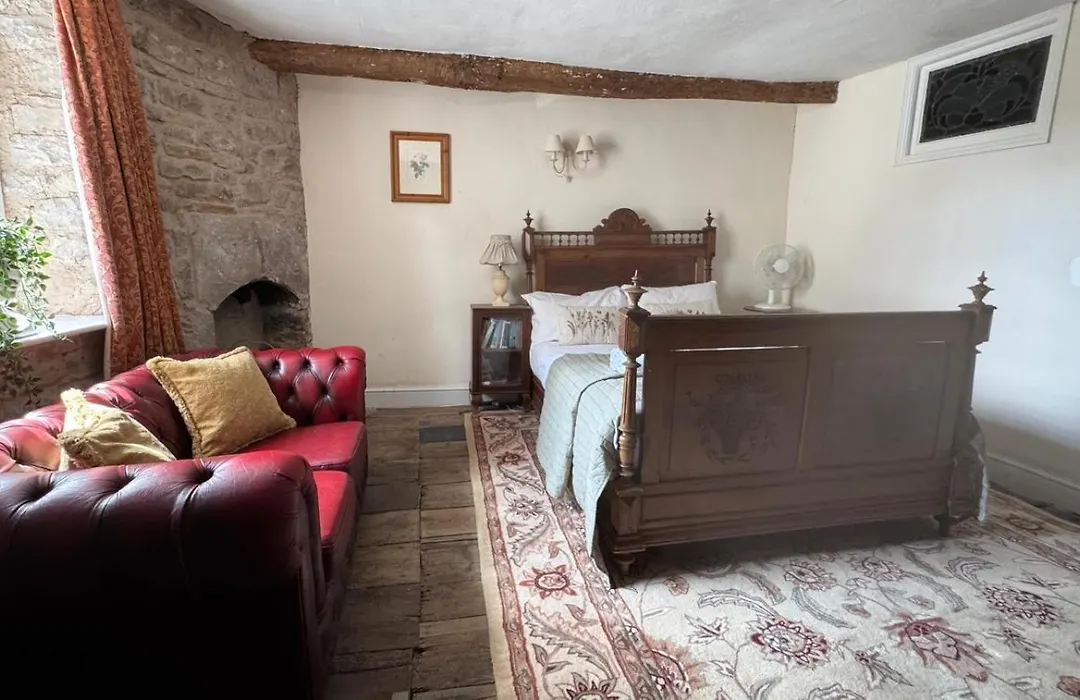 The Three Tuns-1