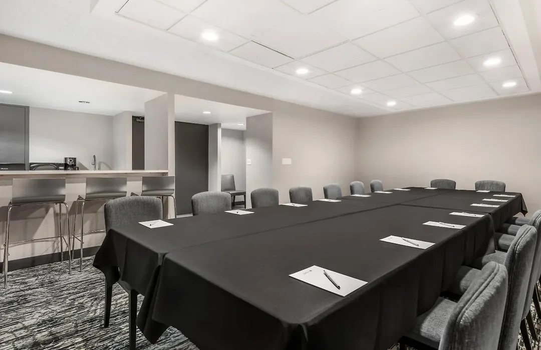 Radisson Blu Fargo-1