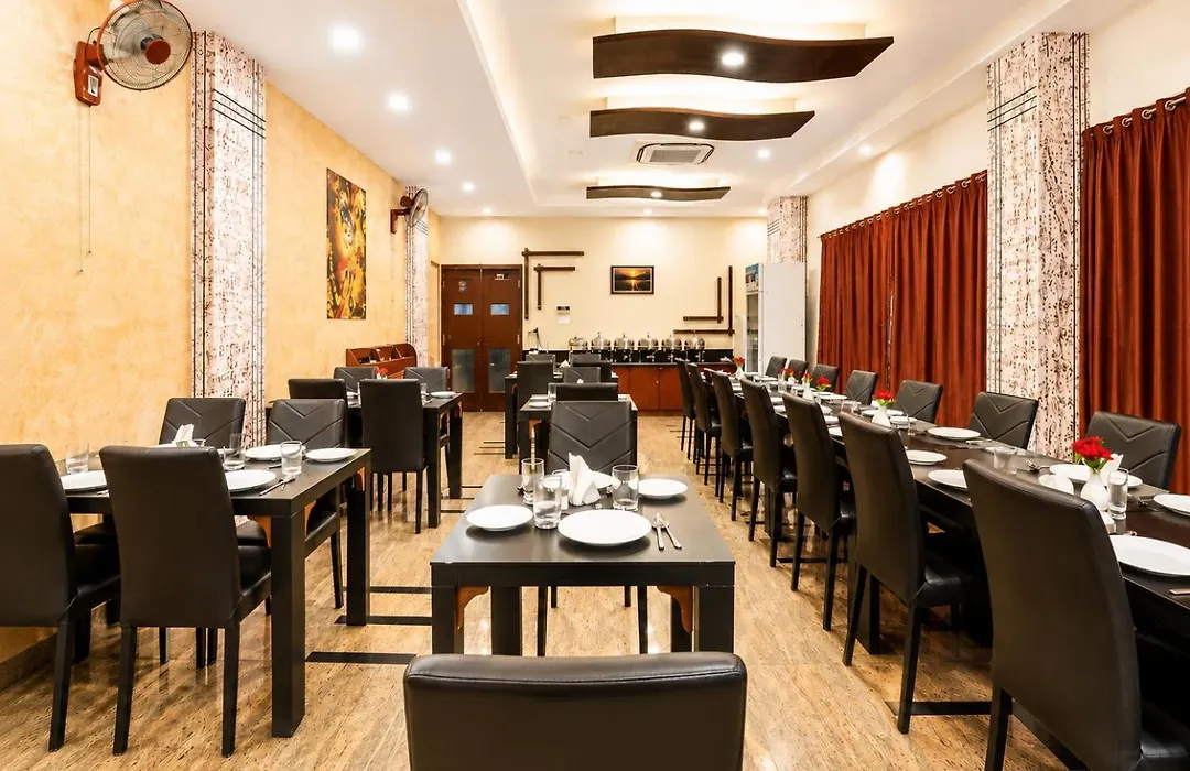 Royal Palm - Hotel Near Udaipur Railway Station-1