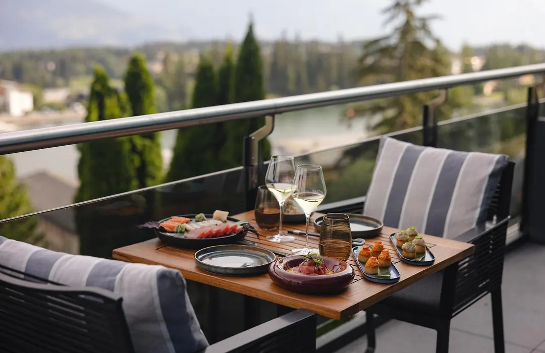 Crans Ambassador-1