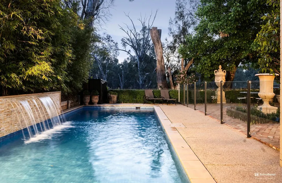 Cocknbull Boutique Hotel Echuca-1