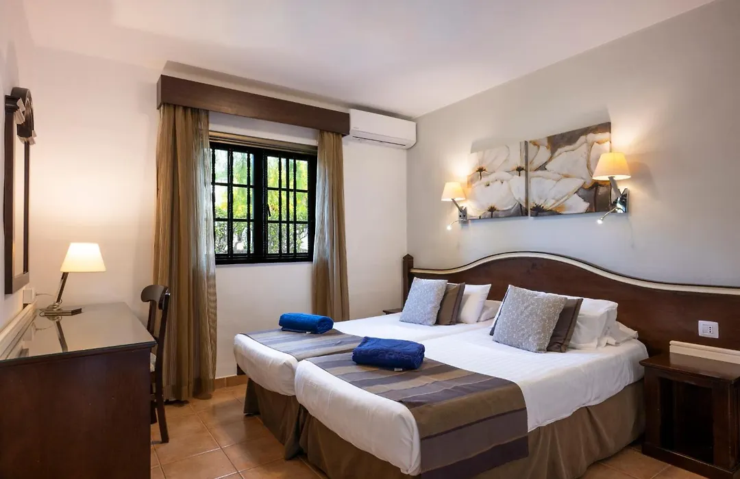 Ona Las Casitas-1