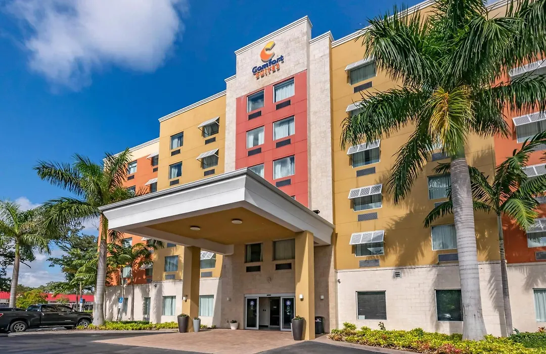 Comfort Suites Fort Lauderdale Airport South & Cruise Port-1