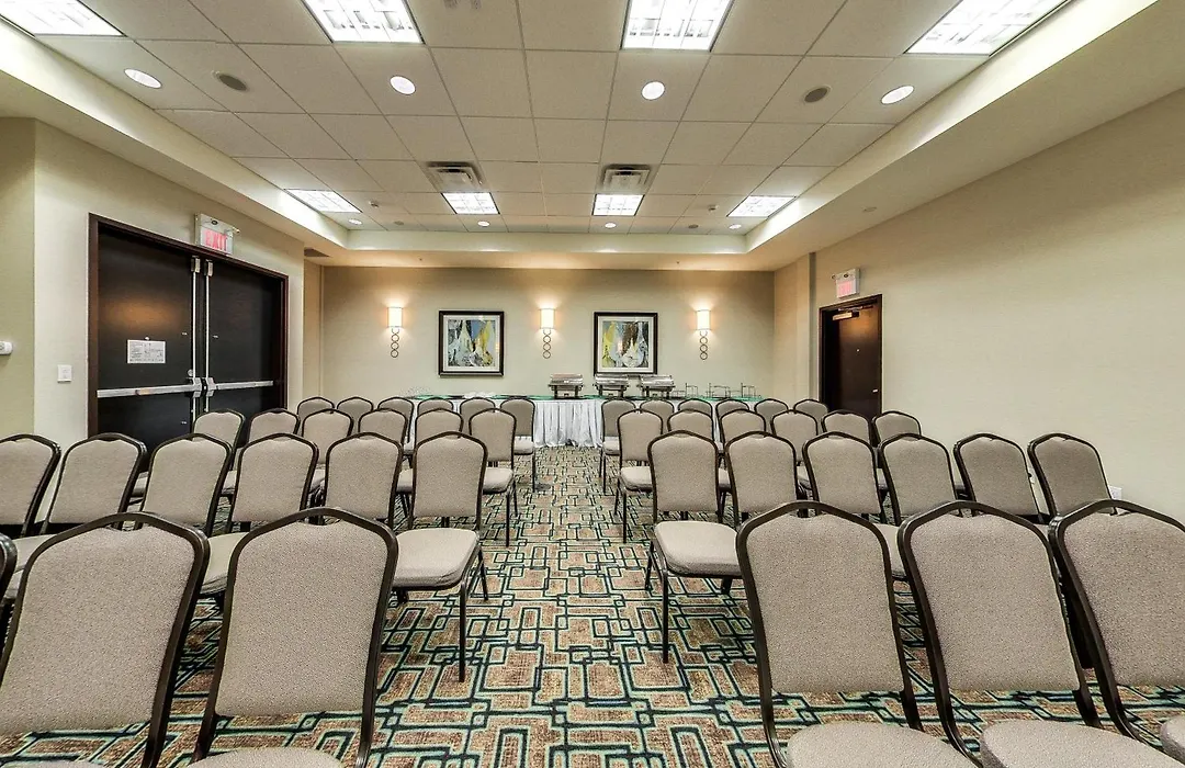 Holiday Inn Hotel & Suites Edmonton Airport Conference Centre By Ihg-1