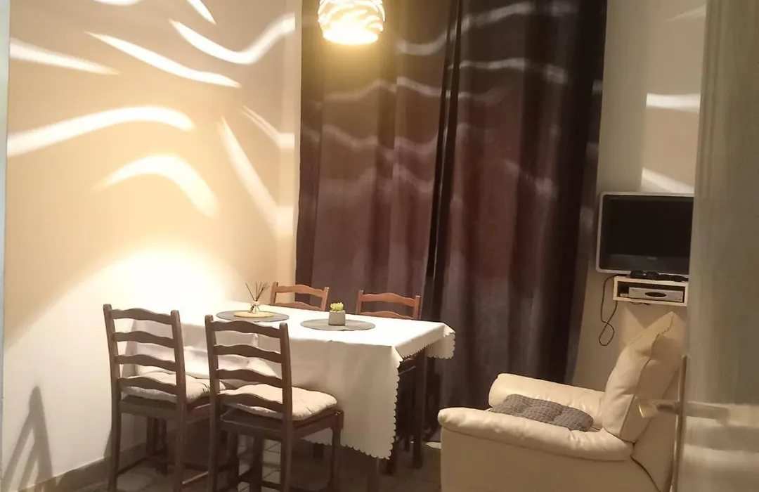 Guesthouse Adriatic-1