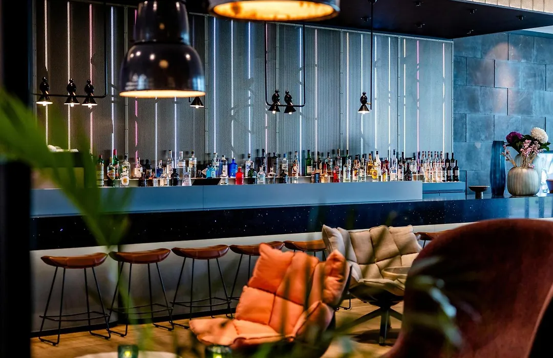 Motel One Amsterdam-1