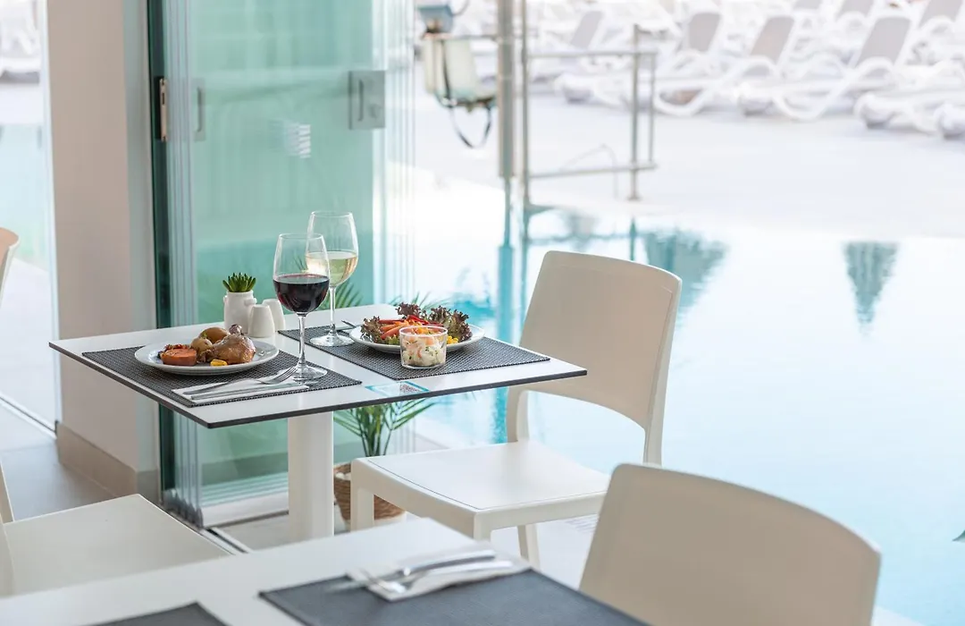 Welikehotel Triton Beach-1