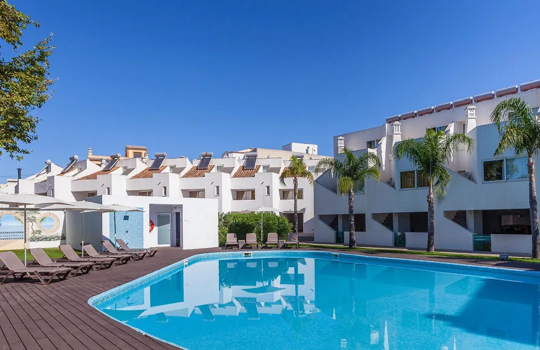 Lagoa Hotel-1