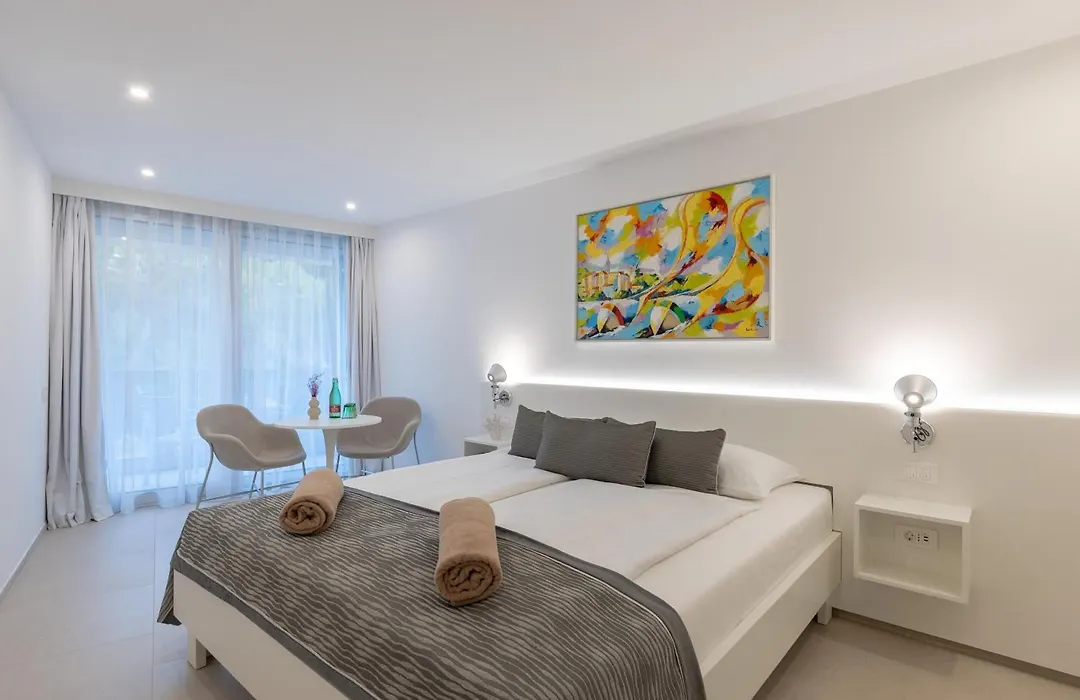 Rivalmare Beach Boutique Hotel-1