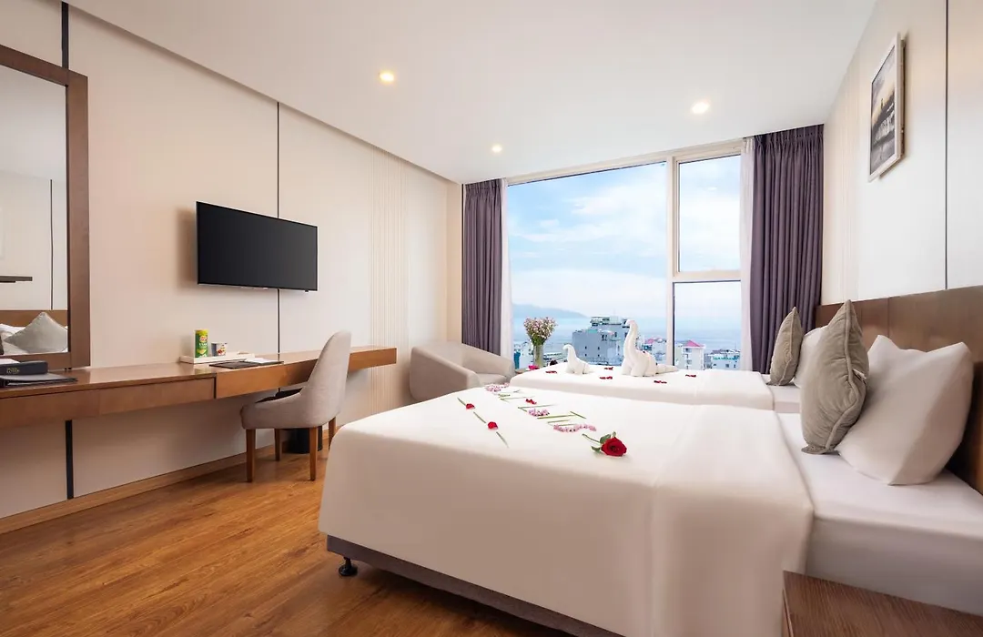 Royal Lotus Hotel Danang-1