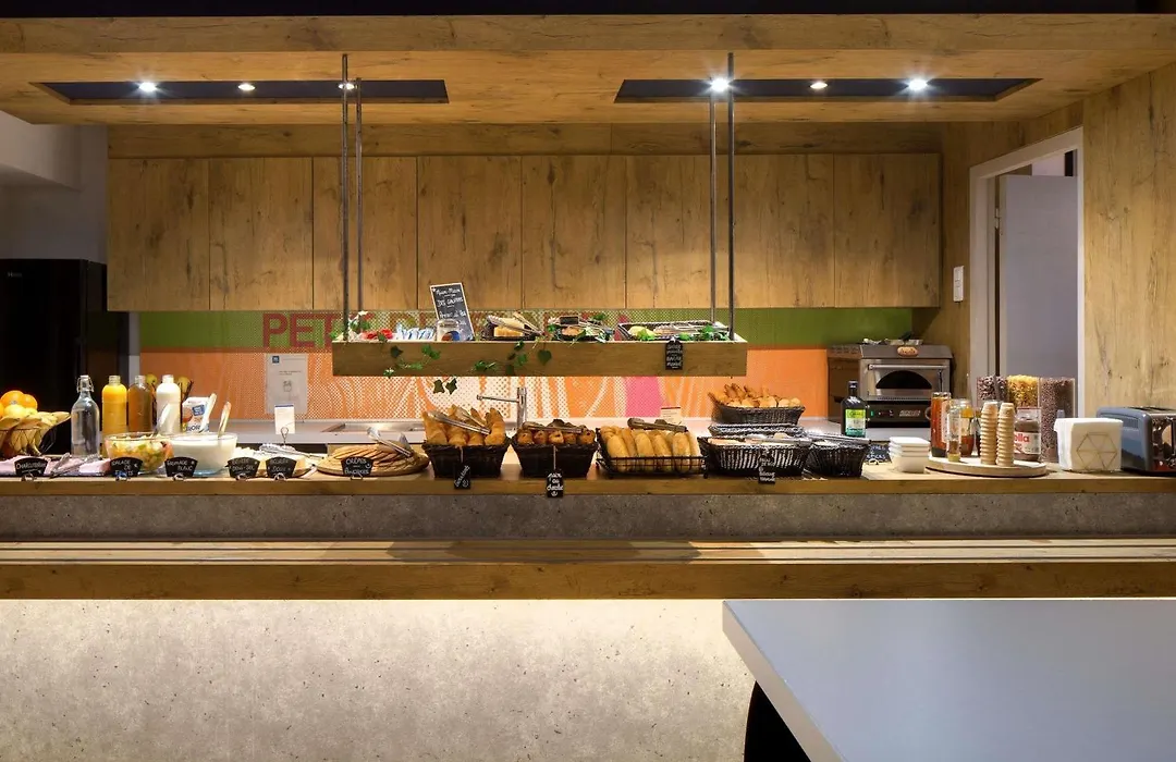 Hotel Ibis Budget Montpellier Centre Millenaire --1