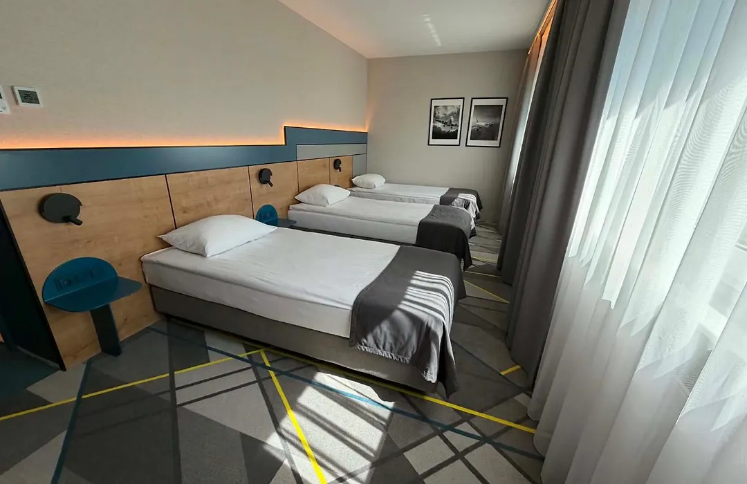 Air Hotel-1