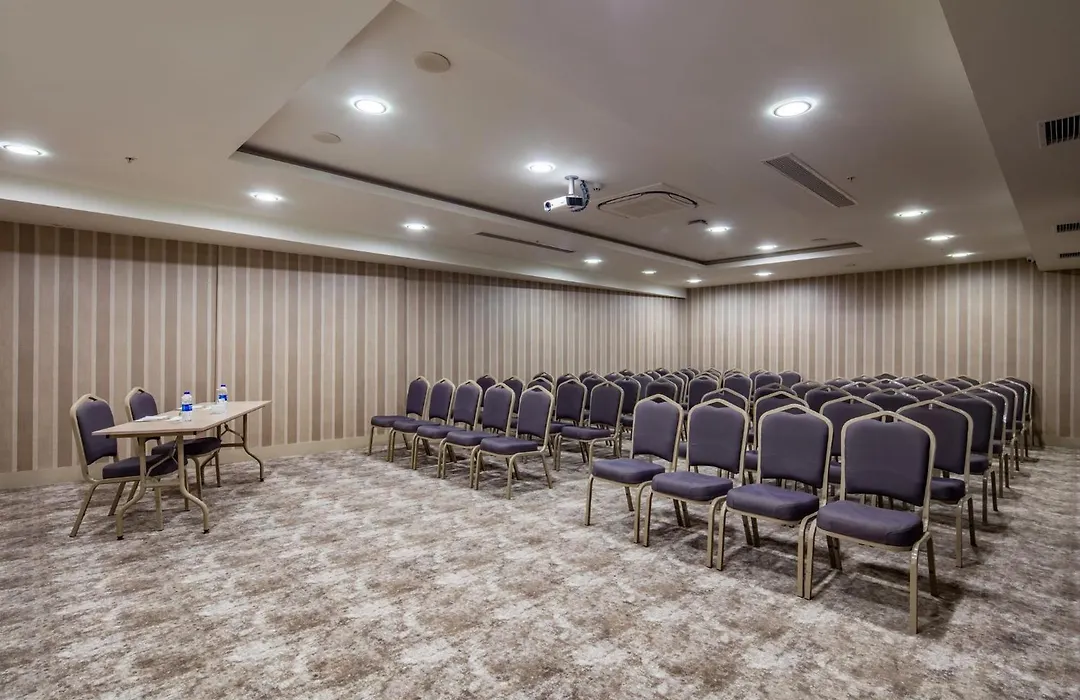 Holiday Inn Antalya - Lara By Ihg-1