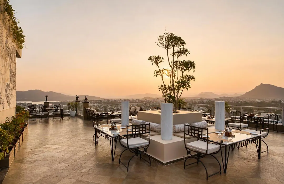 Raj Kuber - A Boutique Lake View Hotel-1