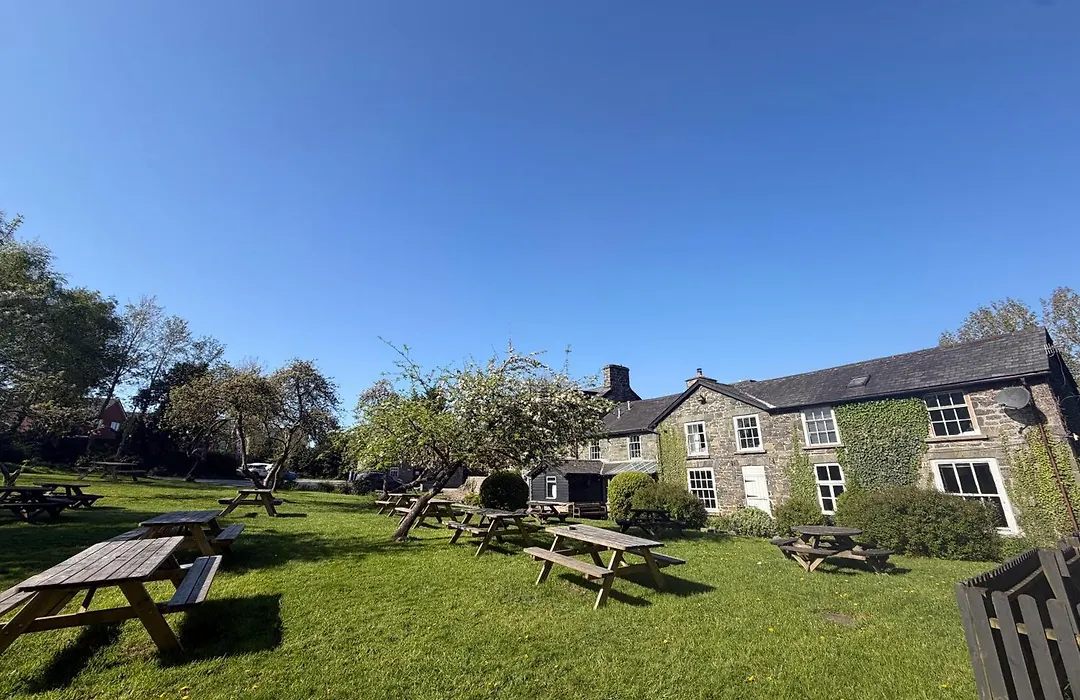 Llanerch Inn-1