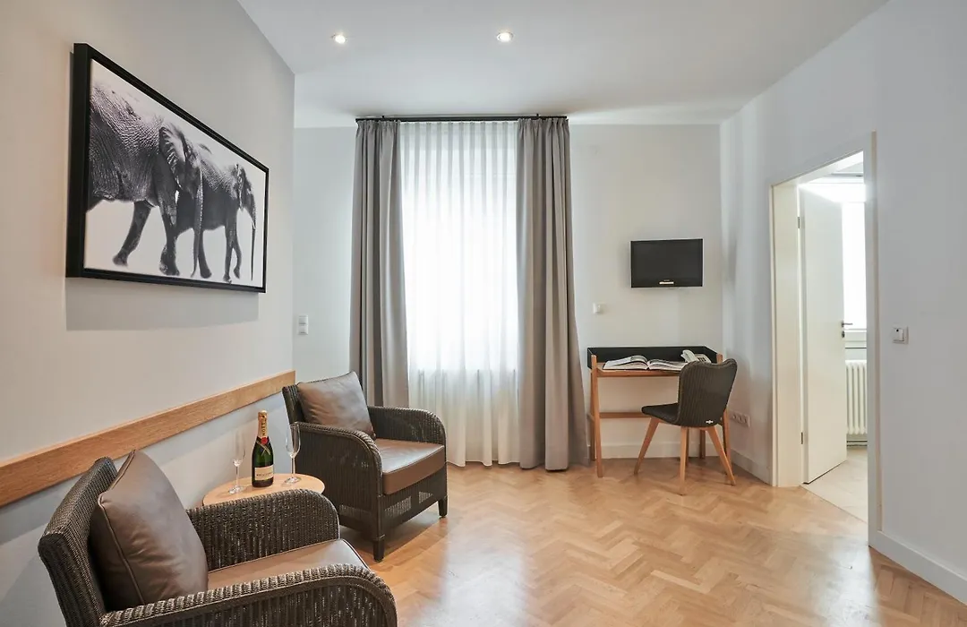 Hotel Goldener Engel-1