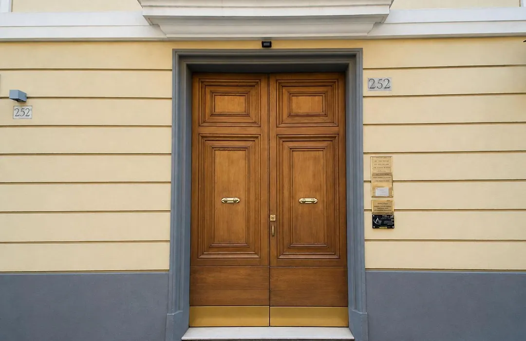 Inside Roma Rooms By Dot Suites-1