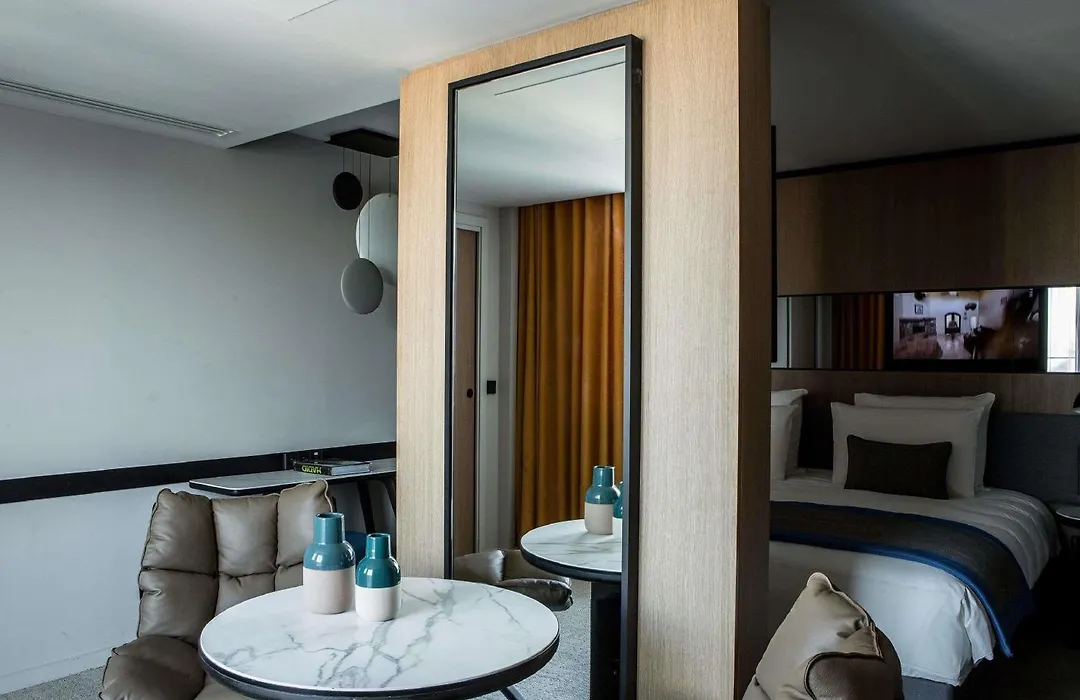 Mercure Paris 17 Batignolles-1