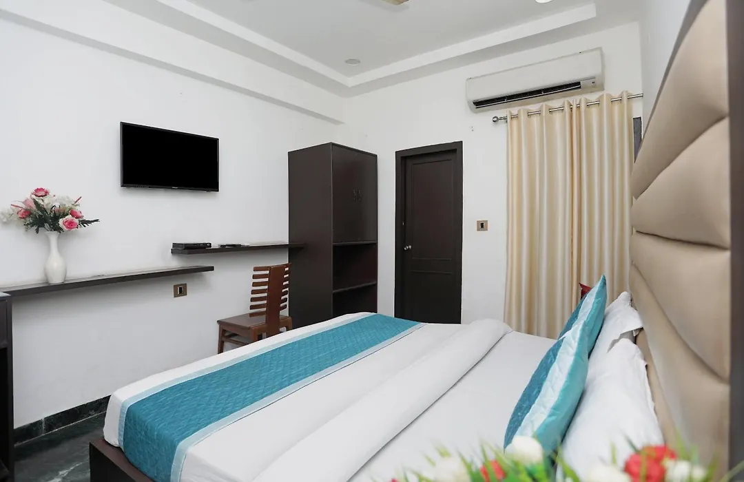 Hotel O The Residency Noida-1
