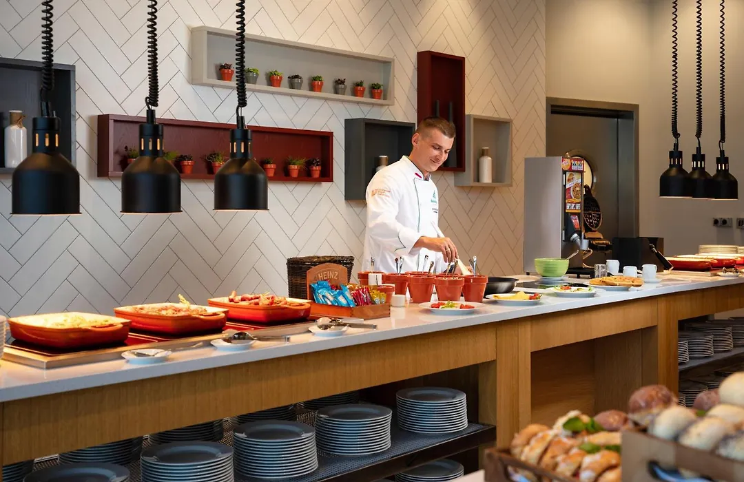 Holiday Inn Gdansk - City Centre By Ihg-1