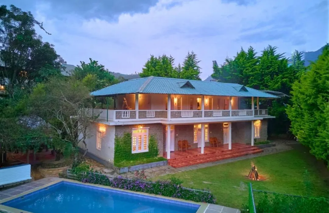 Ministers Mansion Kanthalloor Pool Resort By Voye Homes-1