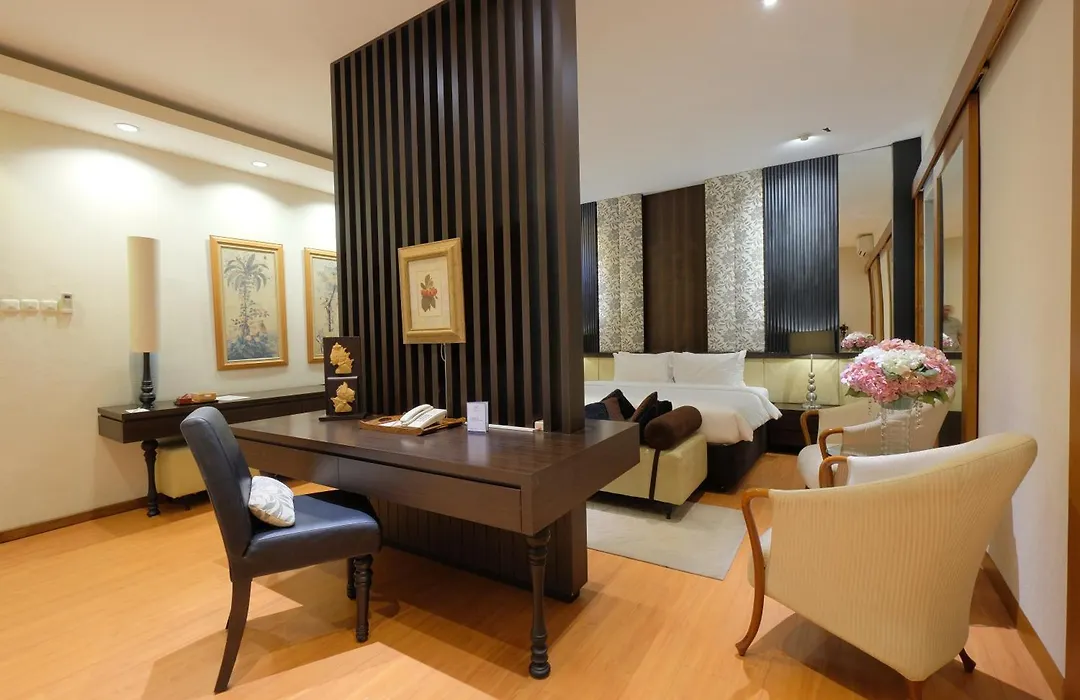 Hotel Diamond-1