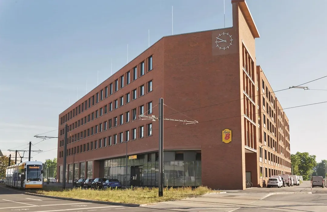 Super 8 by Wyndham Mainz Zollhafen-1