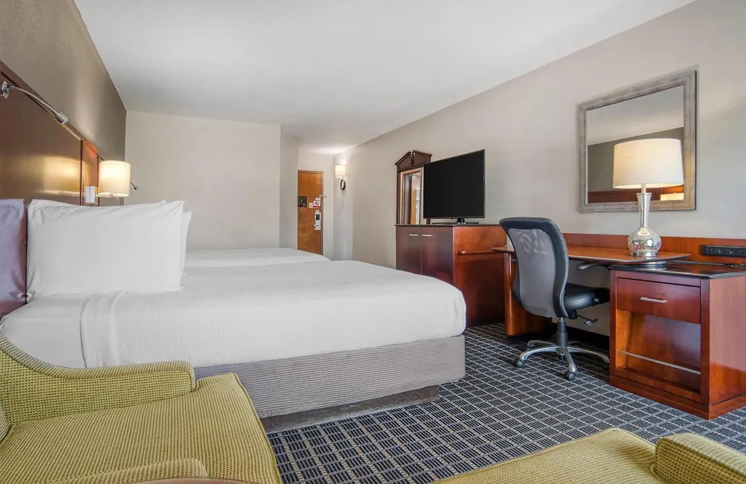Surestay Plus Hotel By Best Western Greenwood-1