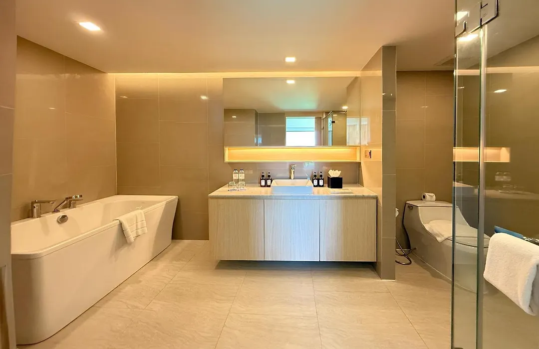 Wyndham La Vita Rawai Phuket-1