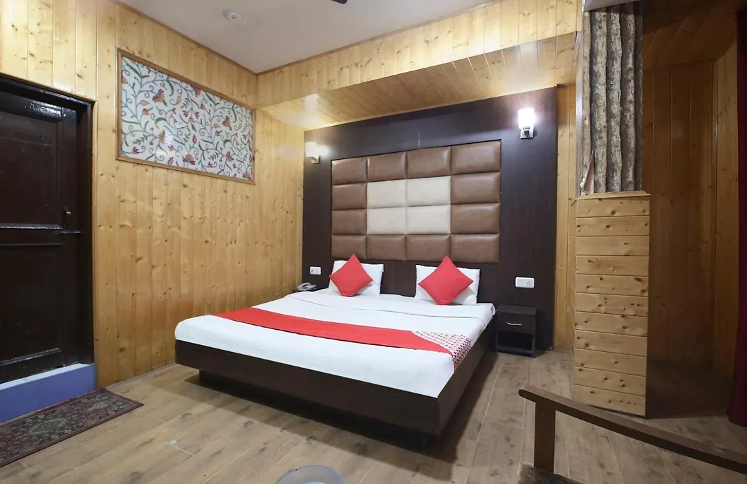 Hotel O Azad-1
