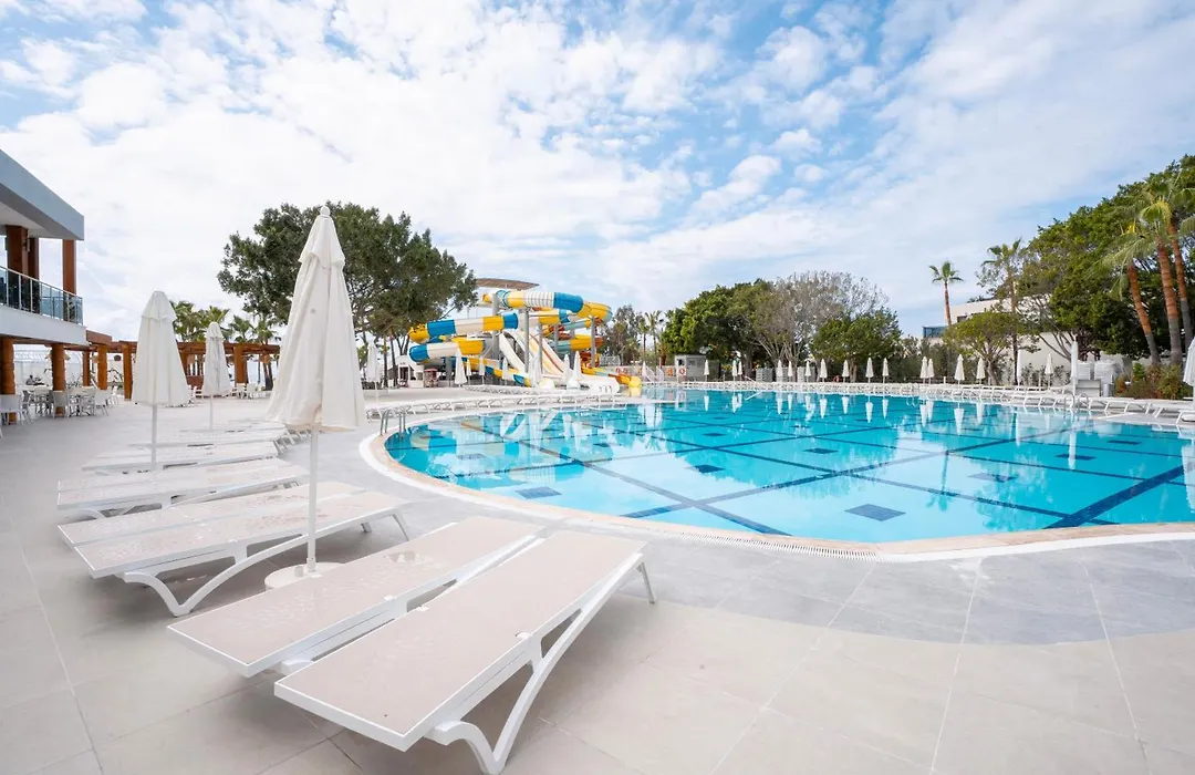 Mira Meridia Beach Hotel-1
