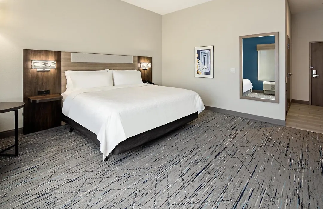Holiday Inn Express & Suites Palm Desert - Millennium By Ihg-1