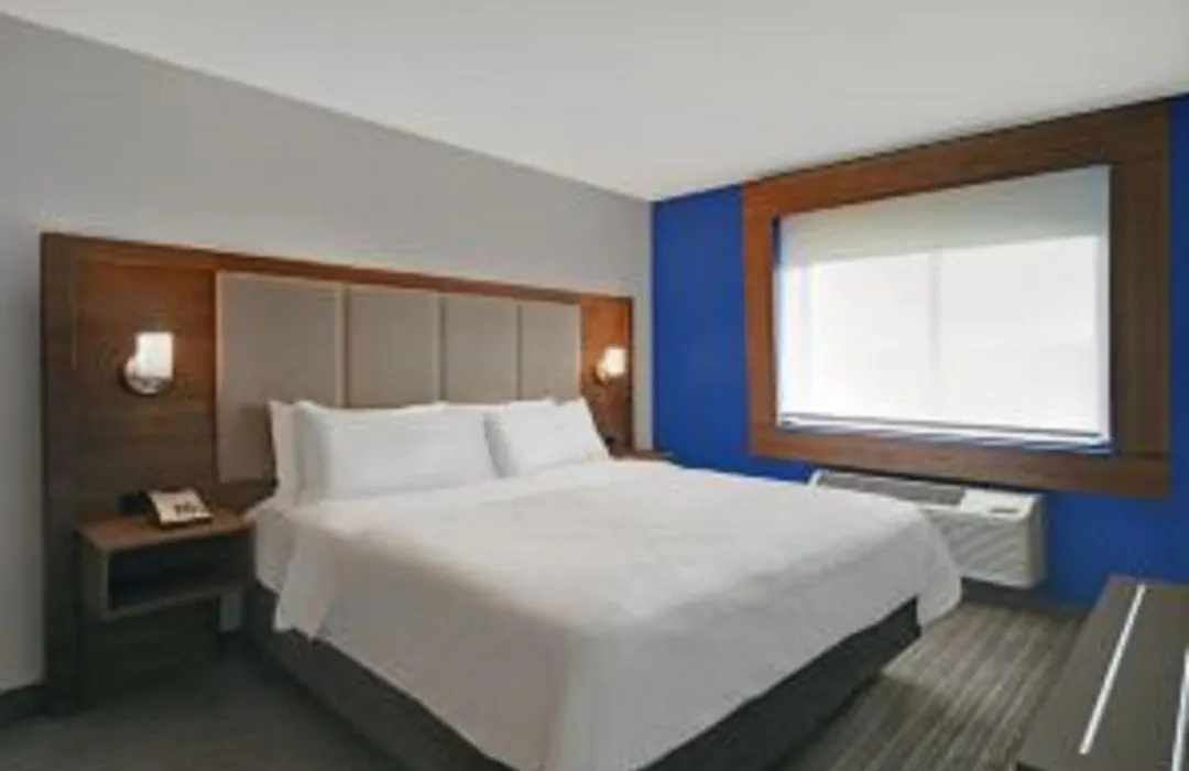 Holiday Inn Express & Suites - Detroit - Dearborn By Ihg-1