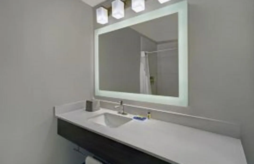 Holiday Inn Express & Suites - Detroit - Dearborn By Ihg-1