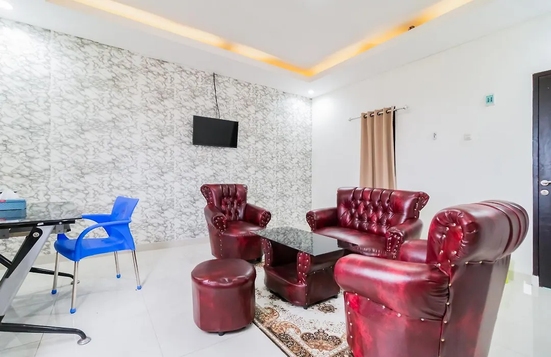 Urbanview Hotel Ephe Palembang By Reddoorz-1