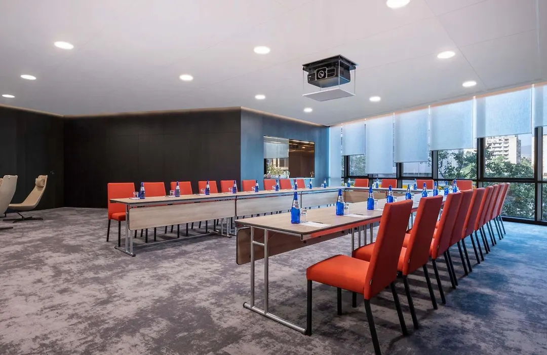 Pullman Tbilisi Axis Towers-1