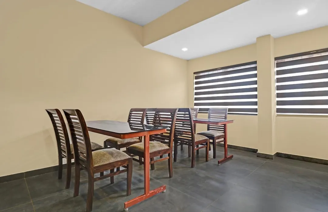 Treebo Grand Vistara Airport Suites - 500 M From Cochin Airport With One-Way Airport Transit-1