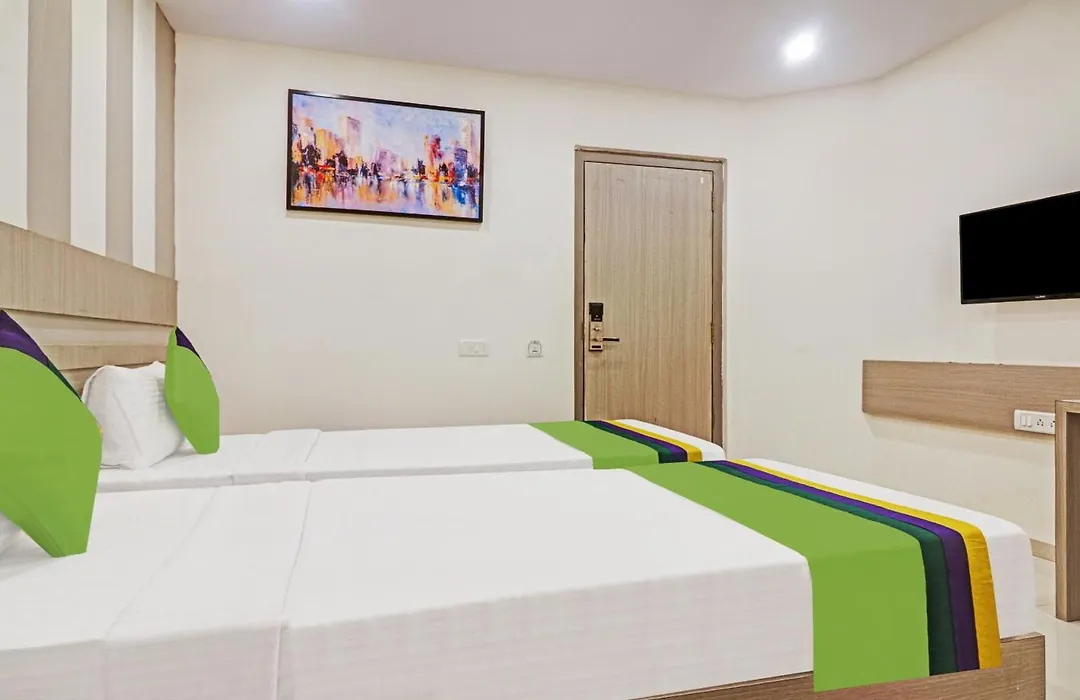 Treebo Arastu Grand-1