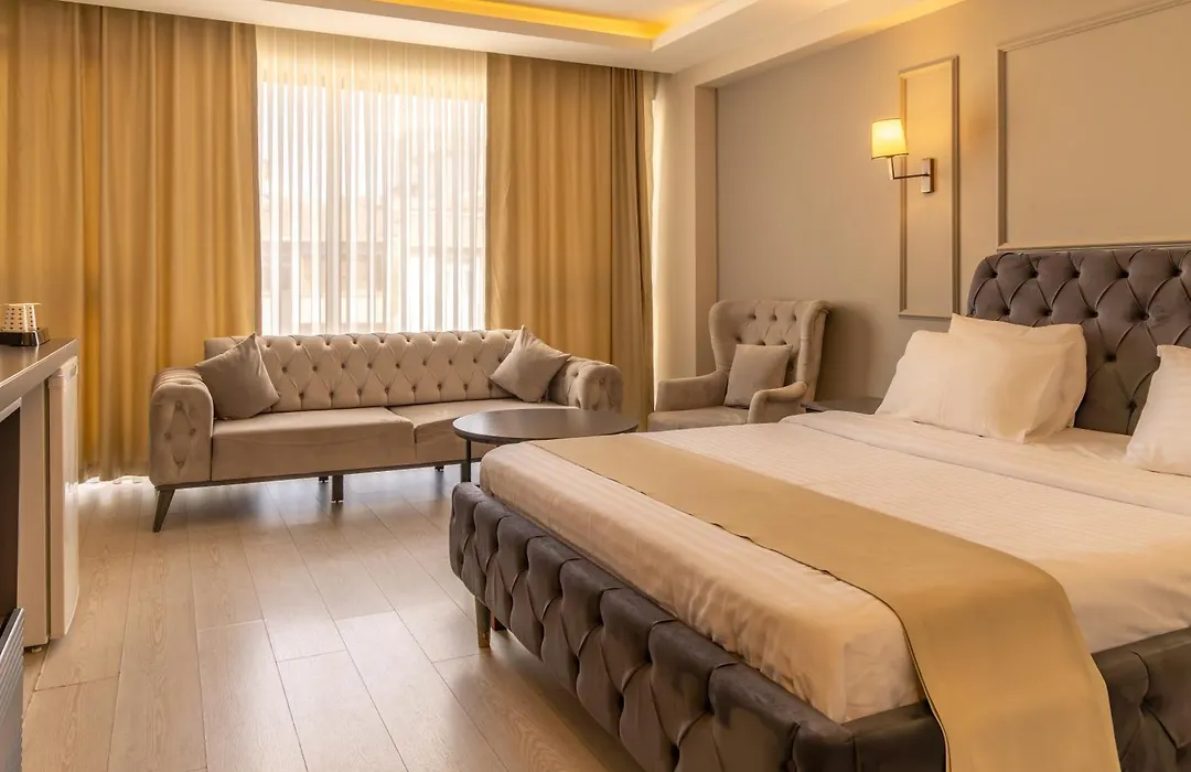 Petra Hotel Tuzla-1