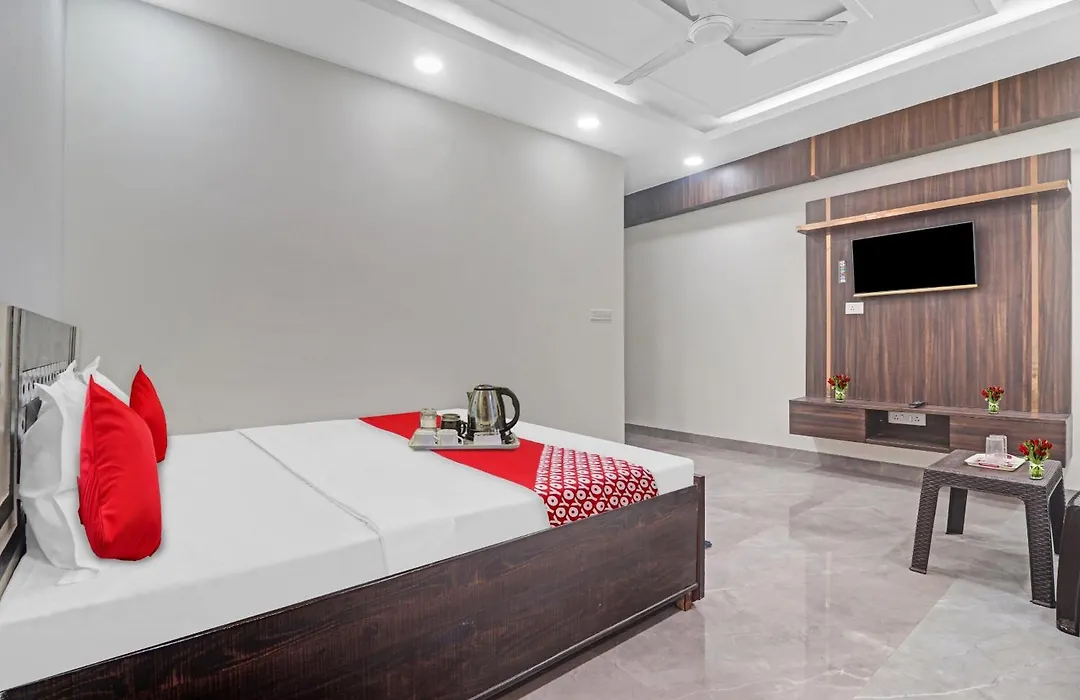 Super Hotel O Amazing Guest House-1