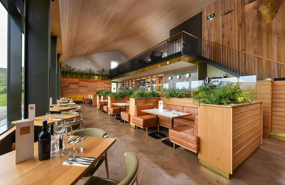 Bracken Hide Hotel-1