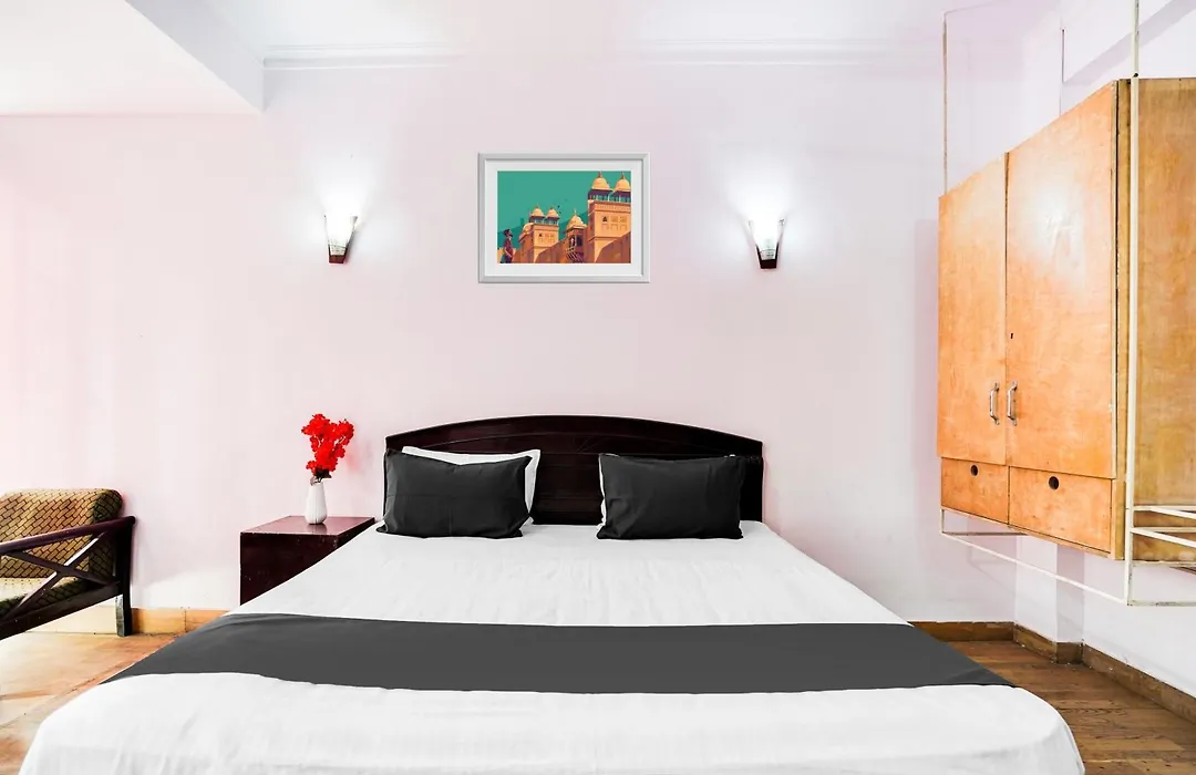 Hotel O Noida Stay-1
