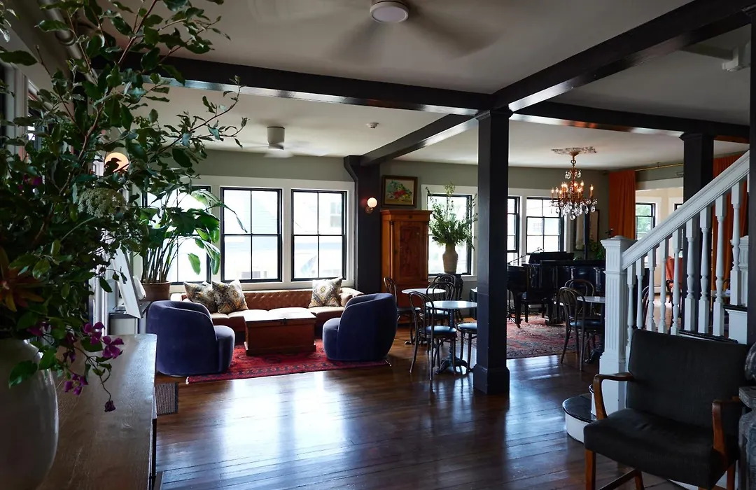 Gifford House-1