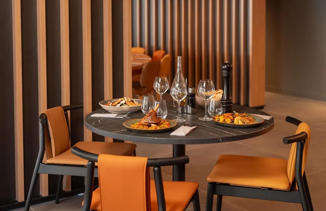 Novotel Paris Val De Fontenay-1